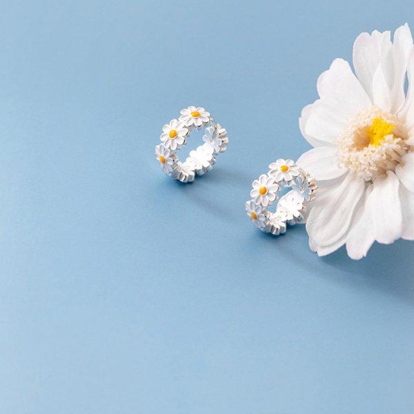 Delicate Gold Color Daisy Flower Hoop Earrings For Women Trendy Korean Sweet Sunflower Circle Earring Girl Wedding Party Jewelry