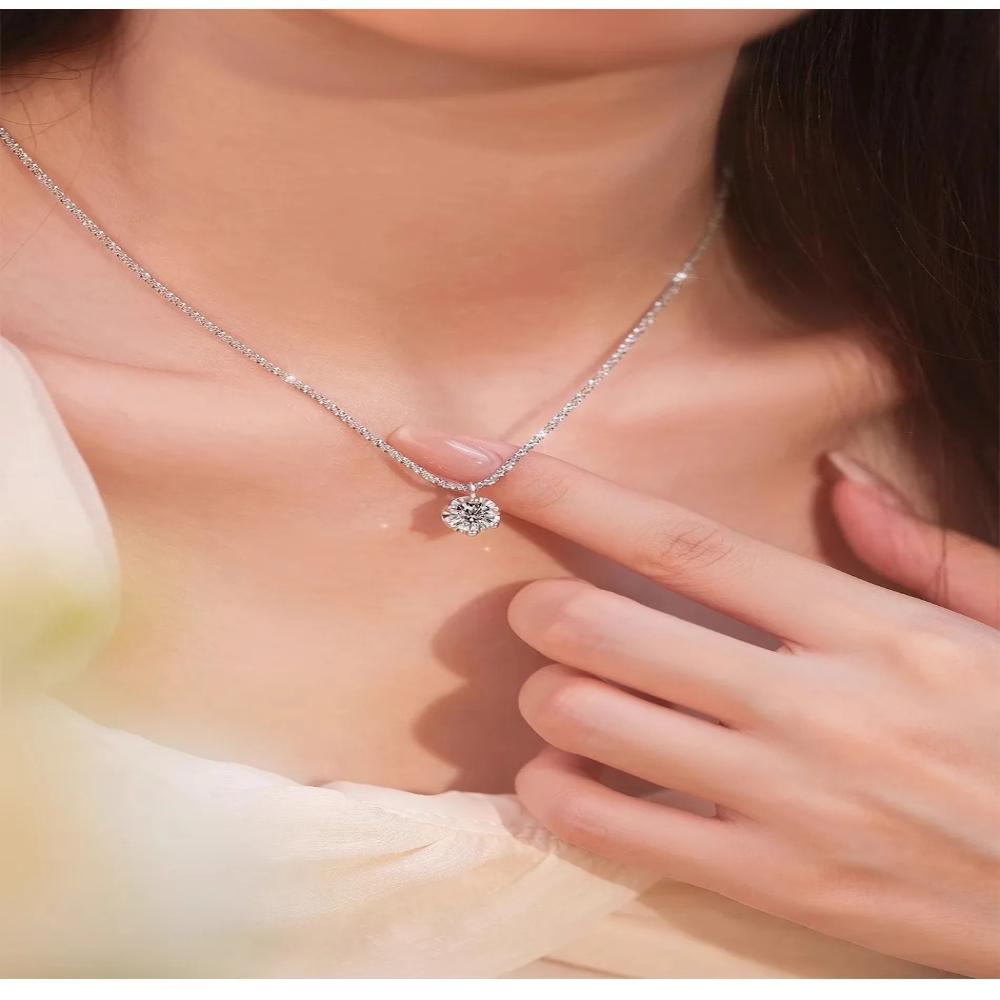 Non fading Sparkling Necklace Female Ins Light Luxury High end Simple and Exquisite Clavicle Chain Girlfriend Birthday