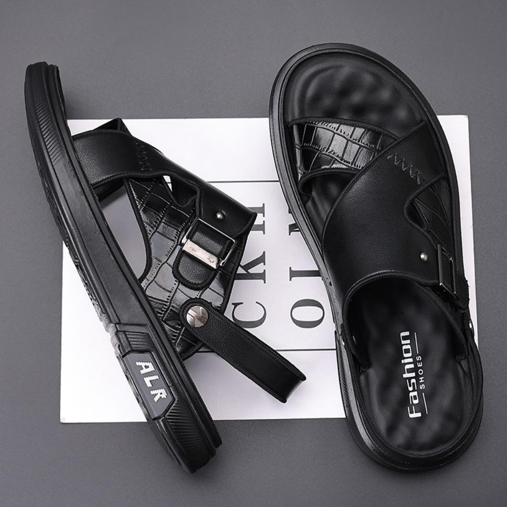 Summer New Thick Sole Sandals Men Anti Slip Leather Beach Shoes Soft Bottom Driving Casual Slippers