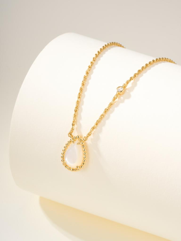 Water Drop Natural Stone Necklace High Quality Version Beautiful Daily Wear Jewelry High Quality Jewelry Gift