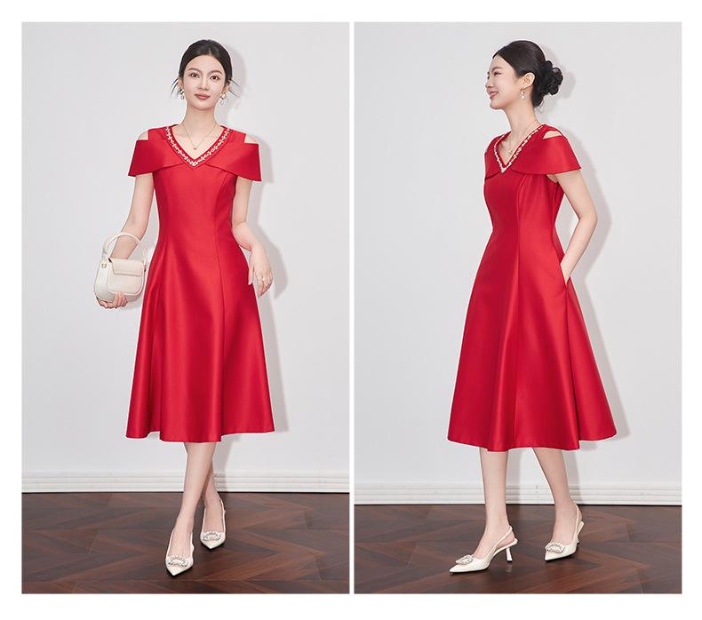 Elegant French V-Neck Off-Shoulder Summer Evening Dress - Light Luxury Studded Waist-Hugging Design