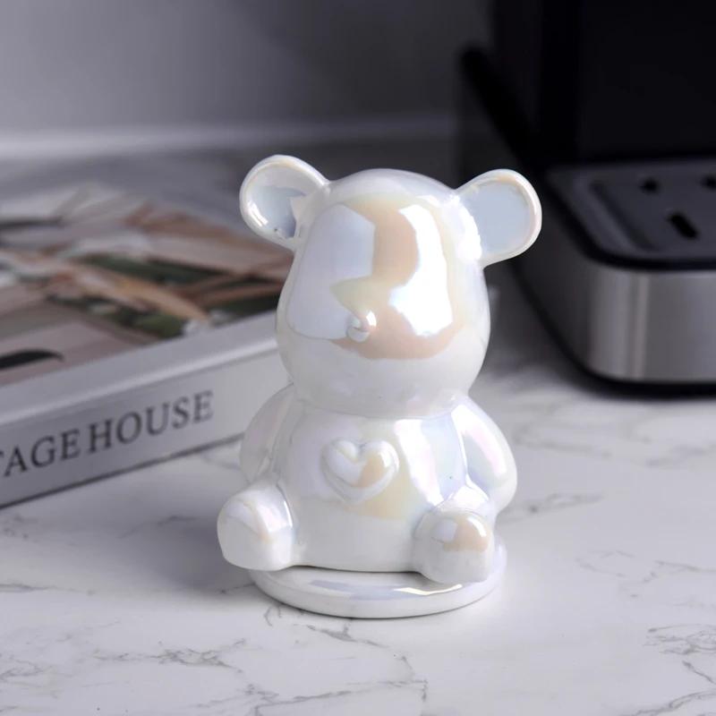 1 Piece of Ceramic Toothpick Holder, Cute Shaped Cotton Toothpick Holder with a Caring Teddy Bear, Fashionable Home Decoration,
