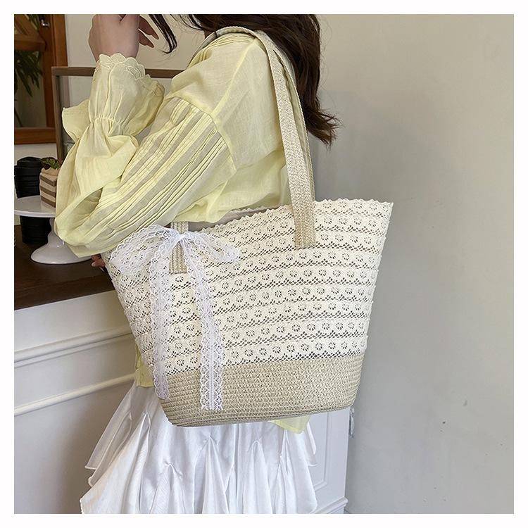 Holiday Straw Bag Lace Woven Bag Large Capacity Tote Bag Women's Spring and Summer New Seaside Shoulder Bag Summer Beach Tote Handbag