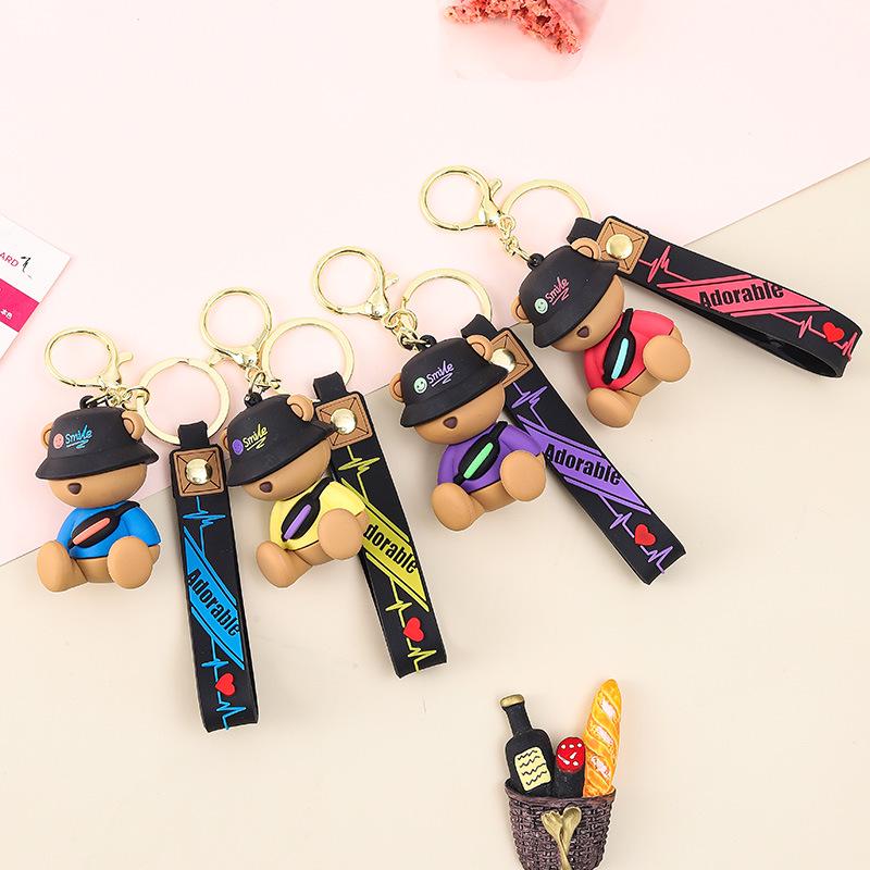 Cute Cartoon Bear Keychain Pendant: Charming Ornament for Bags & Car Keys