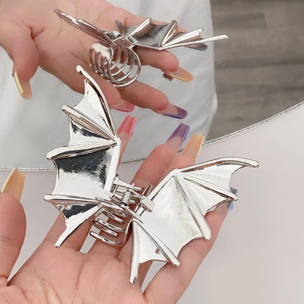 Halloween  Bat Claw Clip Gothic Halloween Party Hair Clip Cute Hair Grip Fashionable Hair Clamp  for All Hair Types Daily Wear