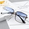 Fashion  Gold Bee Square Sunglasses Women Retro Oversized Glasses Men Shades Metal Frame Ladies Sunglasses Zonnebril Dames