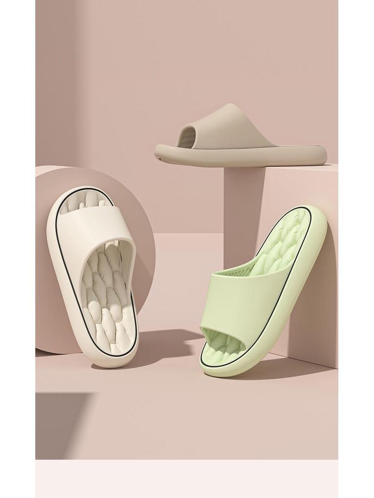 High-End Men's Non-Slip Odorless Indoor Slippers: Stylish Bathroom, Bathing, and Home Sandals for Summer.