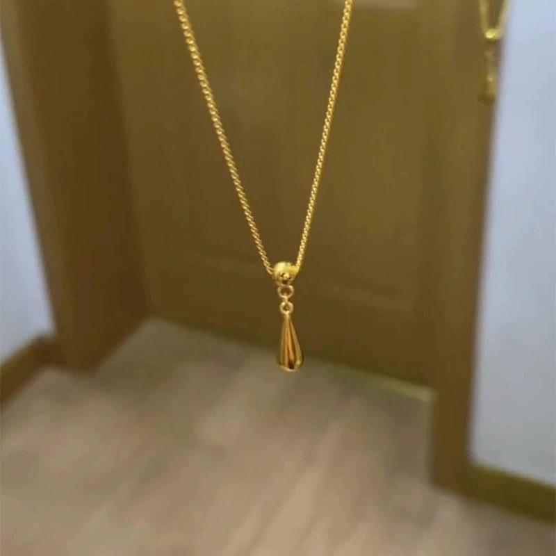 New Chinese High-end Golden Fringed Necklace Female Retro Coin Gourd Exquisite Collarbone Chain Light Luxury Niche Neck Chain