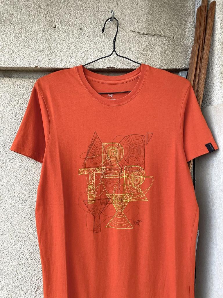 Arc’teryx Logo Schriftzug Outdoor Gorpcore T-Shirt Größe M Orange