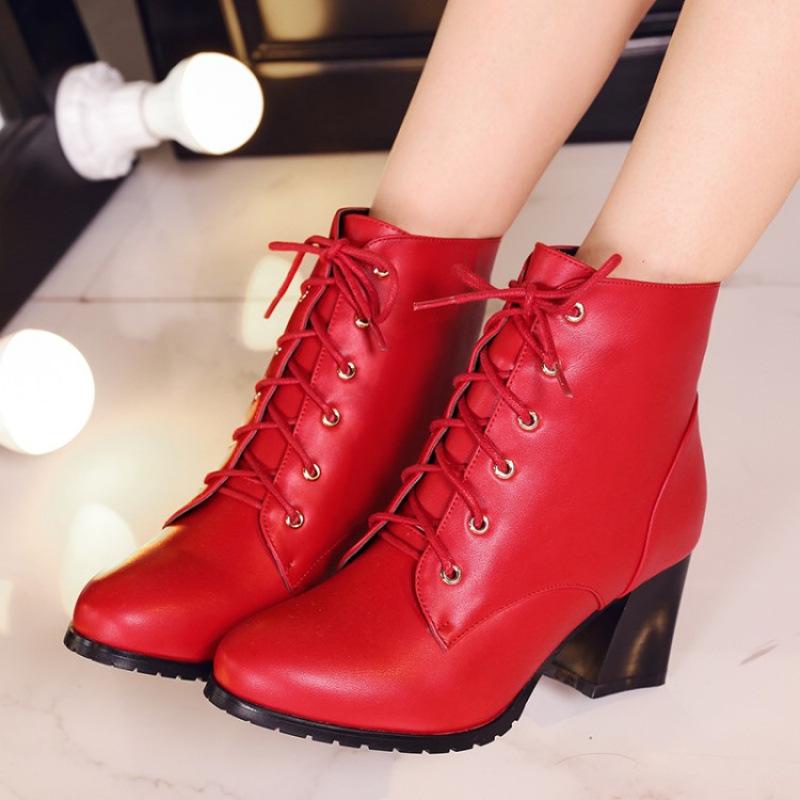 Autumn and winter new Martin boots women's lace-up high heel round head large size women's boots square heel comfortable Korean version low boots wome
