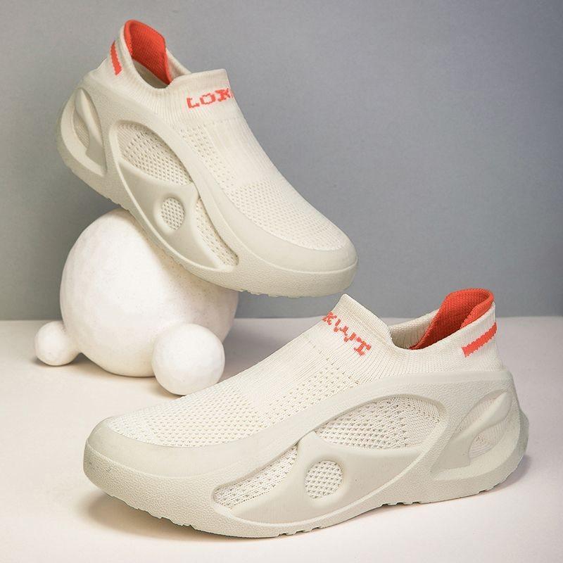 Socks and Shoes New Spring and Summer Breathable Mesh Fly-woven One-pedal Soft-soled Versatile Casual Sports Shoes Couple