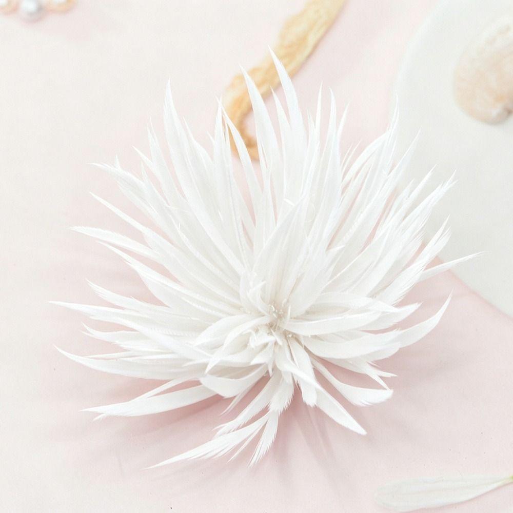 Feather Flower Brooch Pin Handmade Floral Lapel Pin Fashion Feather Flower Brooch Daily Wear