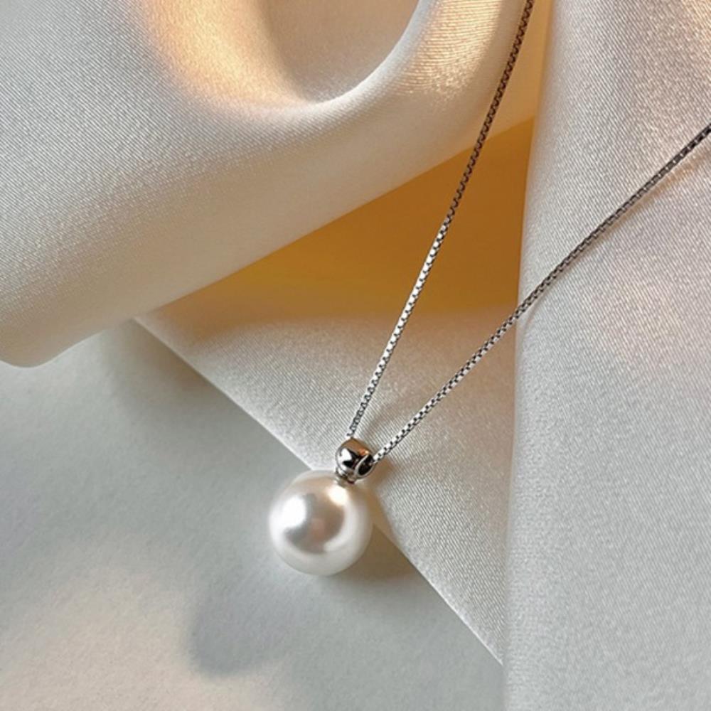 Women's Anniversary Pearl Round Bead Fashion Necklace
