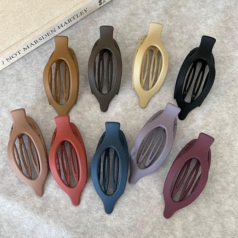 Suede Finish Hair Clip Large Swallow Clip Design Strong Hold for Wet Dry Hair Updo Shower Use Minimalist Hairpin