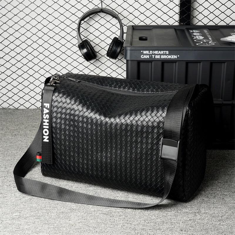 

Li Shen Large Capacity Travel & Gym Shoulder Bag