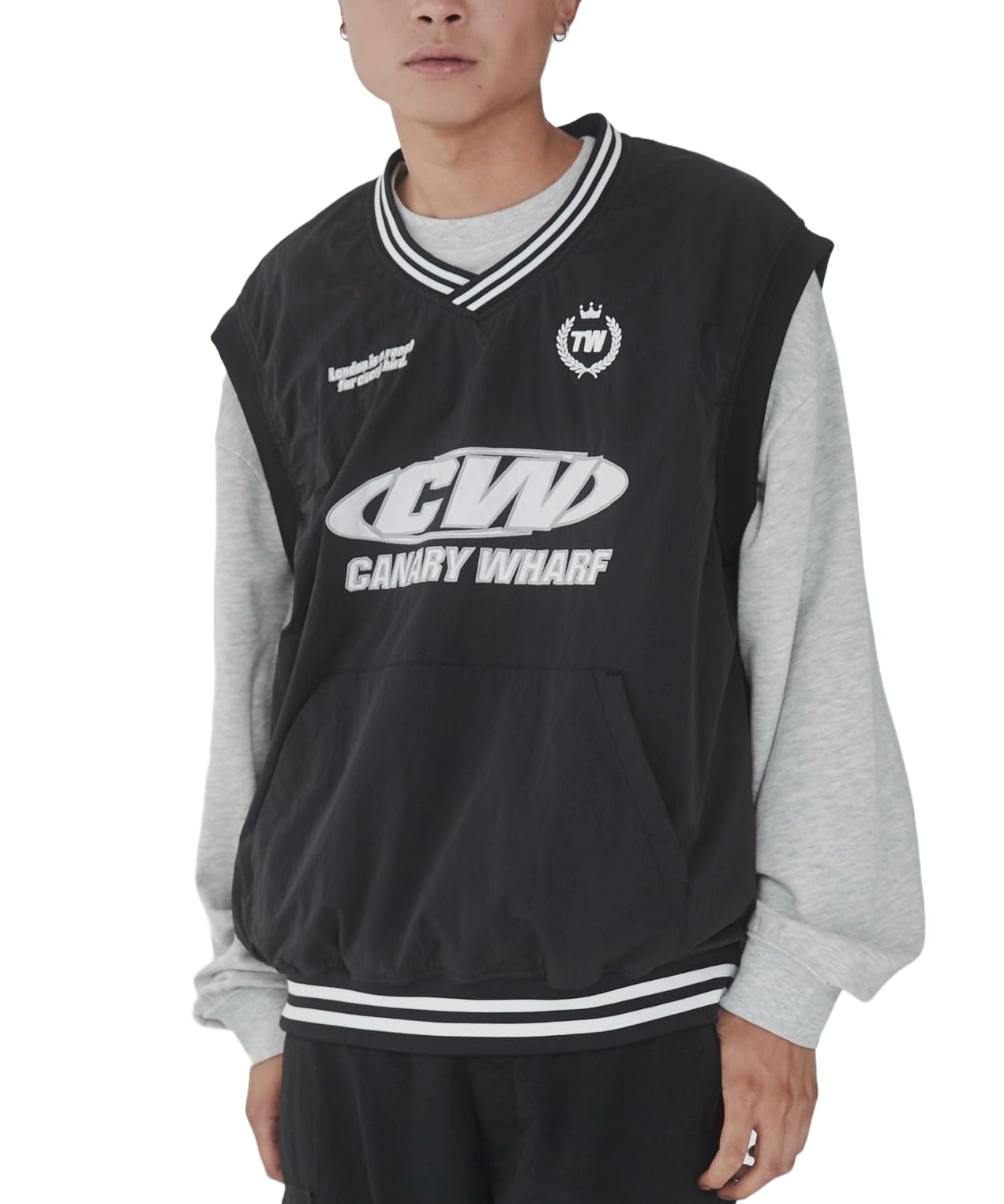 

WEGO Нейлоновый Уличный Свободный Корейский Размер Черный Мужской V-образный Жилет, Без рукавов, Многослойный, Стиль, Посадка, Стиль, Подарок, Весна, Лето, Осень, Зима, M, чёрный