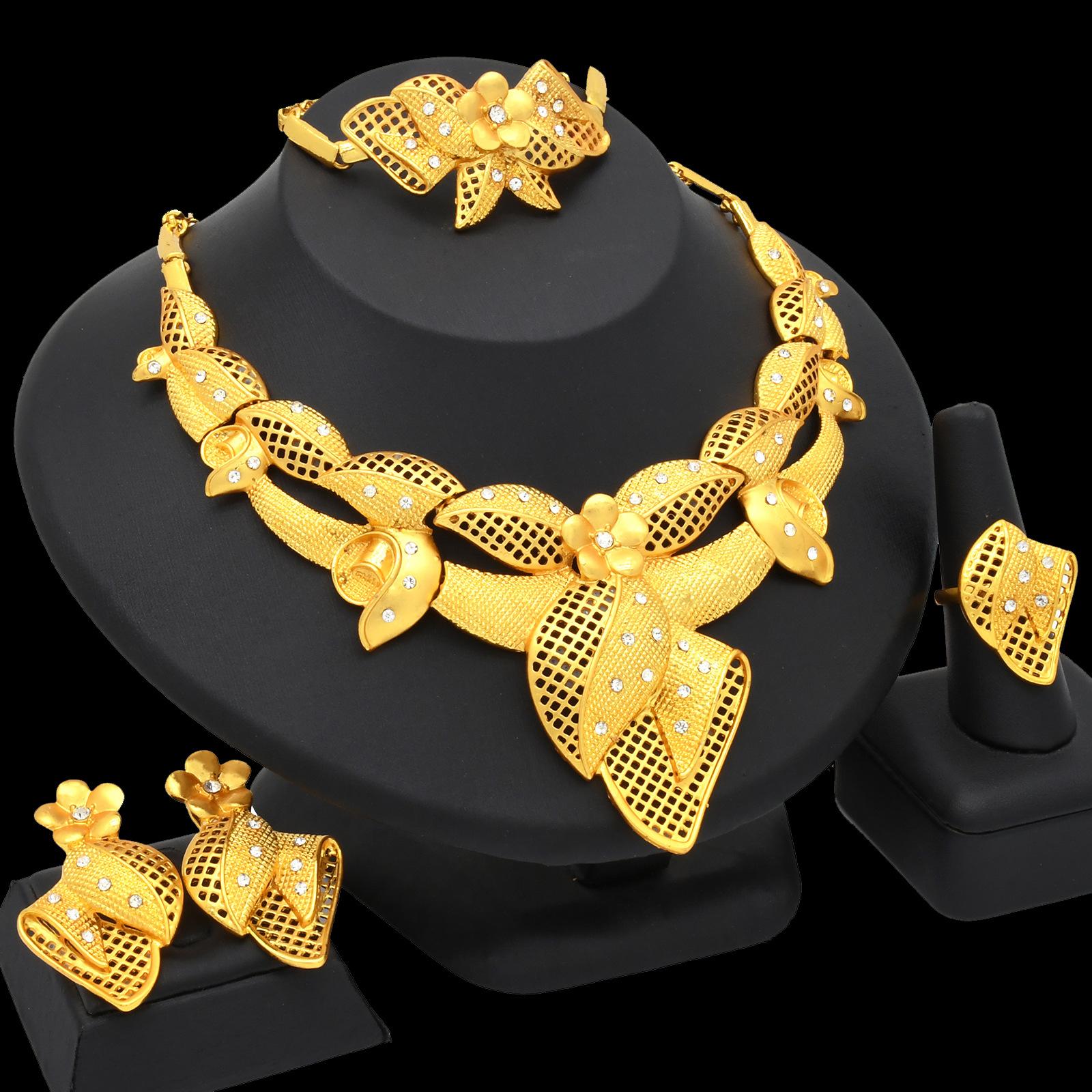 2026 European and American Bridal Jewelry Four-piece Set Gold Necklace Earrings Bracelet Ring Jewelry Set 45CM