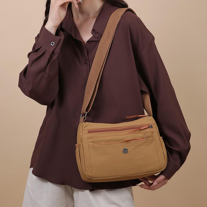 Multi-Layer Shoulder Bag Lightweight Crossbody Bag Solid Color Commuter Women's Bag