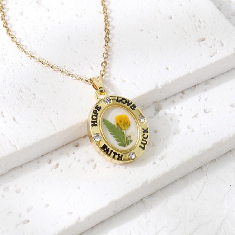 Elegant Oval Pendant Necklace With Real Preserved Rose Flower Women Sweet Romantic Jewelry Valentines Day Gift