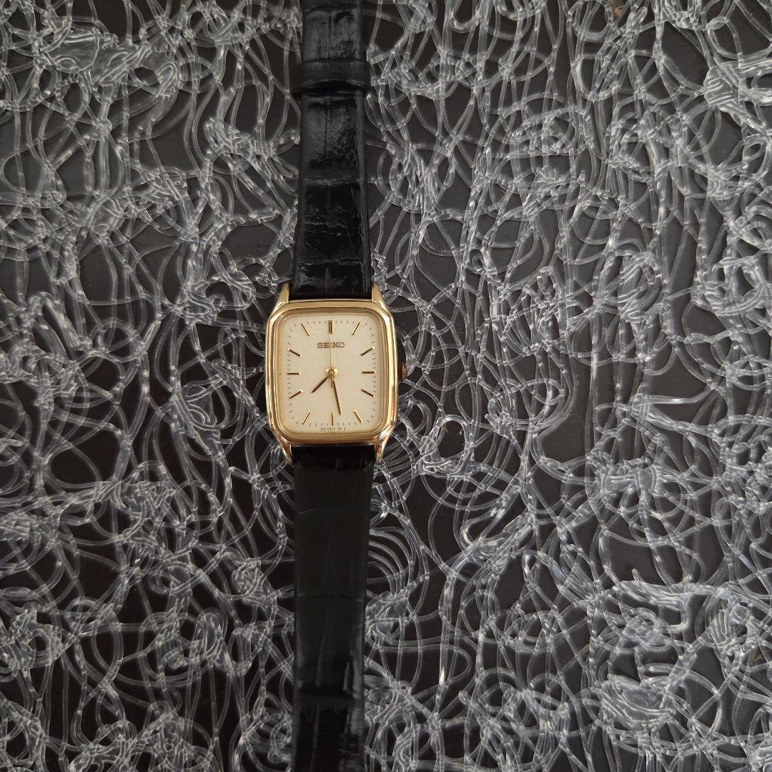 

[Б/У] Женские часы SEIKO Золото/Черный