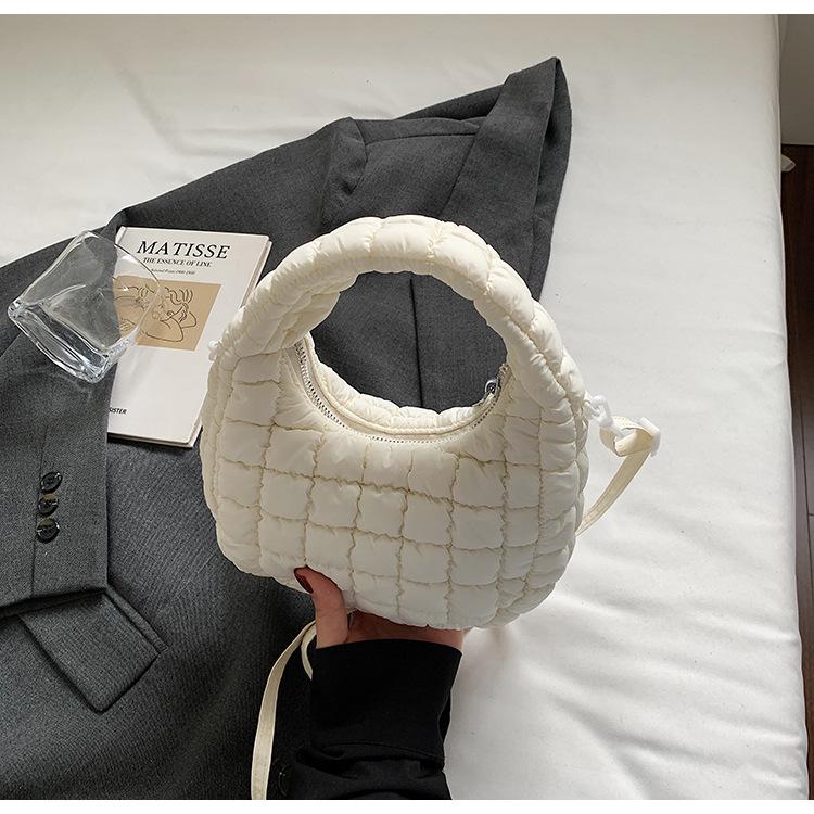 Bubble cotton bag Korean version trendy fashion dumpling bag 2025 summer new cotton clothes pleated rhombus shoulder bag