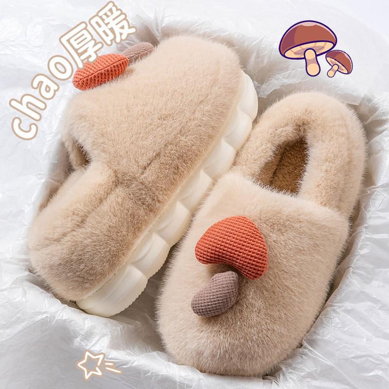 Men's and Women's Thickened Cotton Slippers: Fleece-Lined, Heel-Covering, Warm Indoor Shoes for Winter.