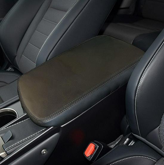 

Кожаная накладка на подлокотник центральной консоли Lexus NX200/300h 15-21