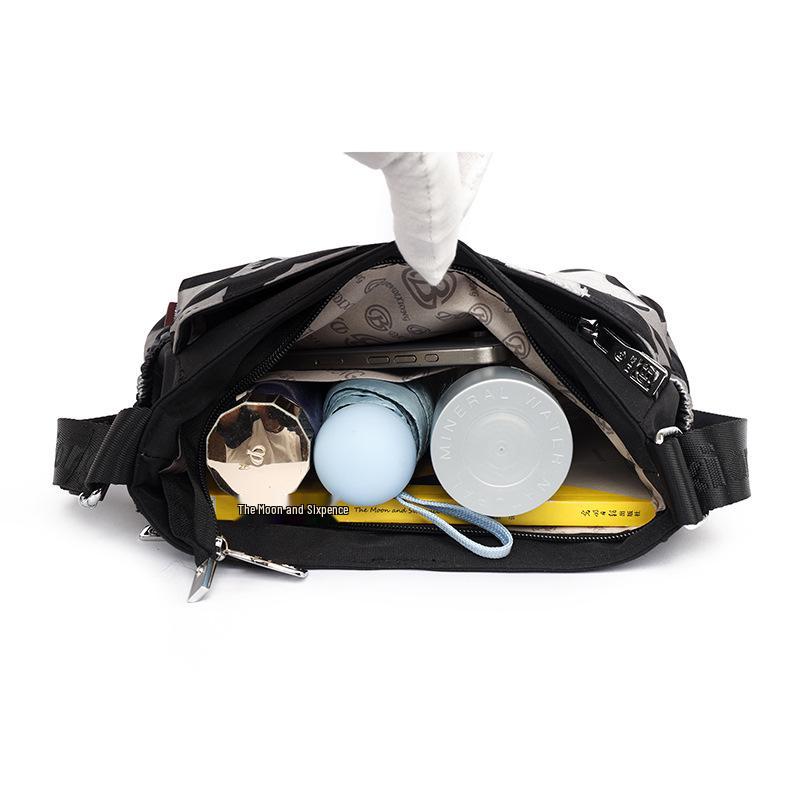 Klasyczna Casualowa Torebka Listonoszka dla Kobiet w Średnim Wieku – Idealna w Podróży i na Co Dzień