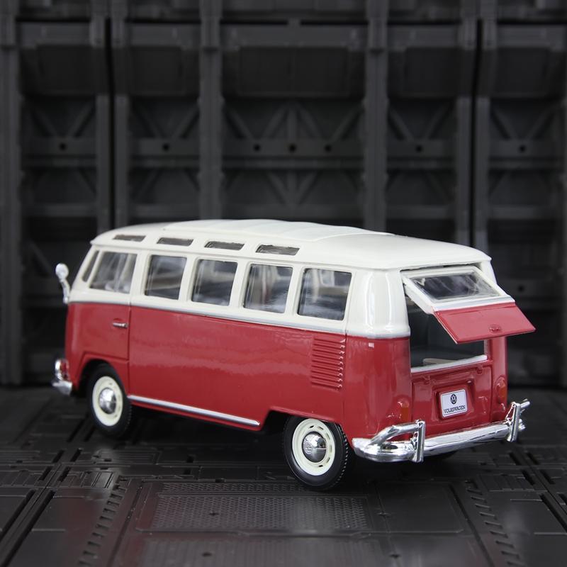 Maisto 1:25 Volkswagen Van Samba Alloy Bus Model Car doors can be opened suitable for collection and can be given as a gift