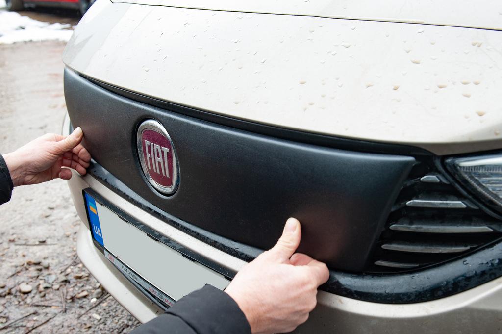 

Зимова накладка на решітку Глянцева для Fiat Tipo 2016- рр