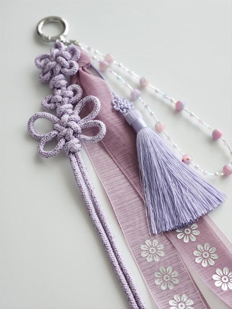 Maehwa Knot & Ramie Daenggi Norigae Keyring – Traditional Korean Accessory Charm