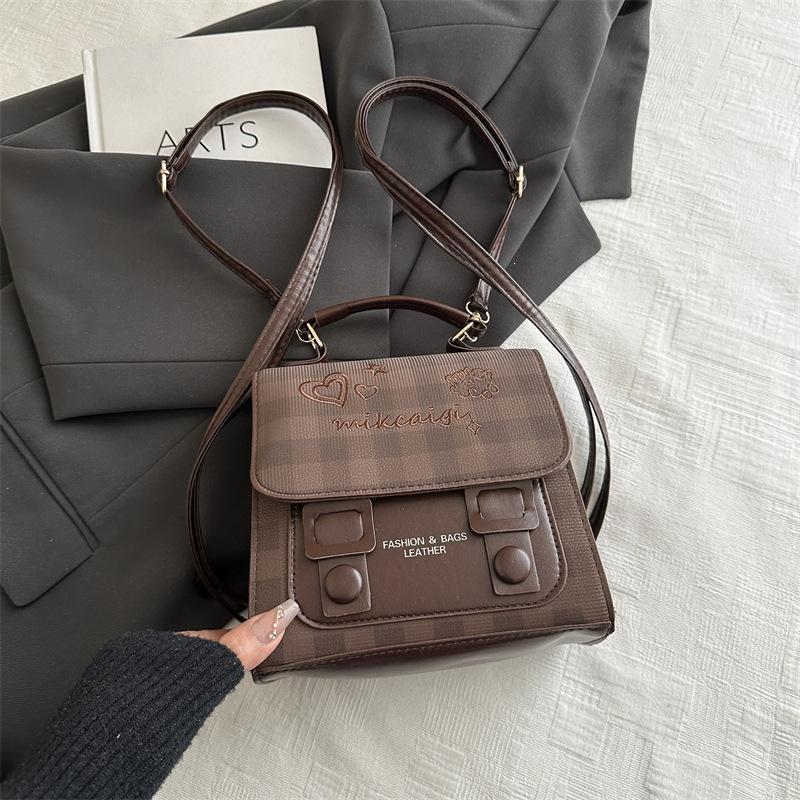 High value temperament simple backpack spring new fashion student commuting crossbody portable small square bag