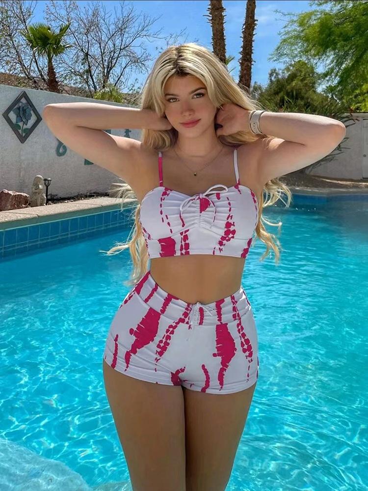 Neuer Mode-Zweiteiler mit geteiltem Druck für Damen, hoher Bund, flacher Winkel, sexy Badeanzug