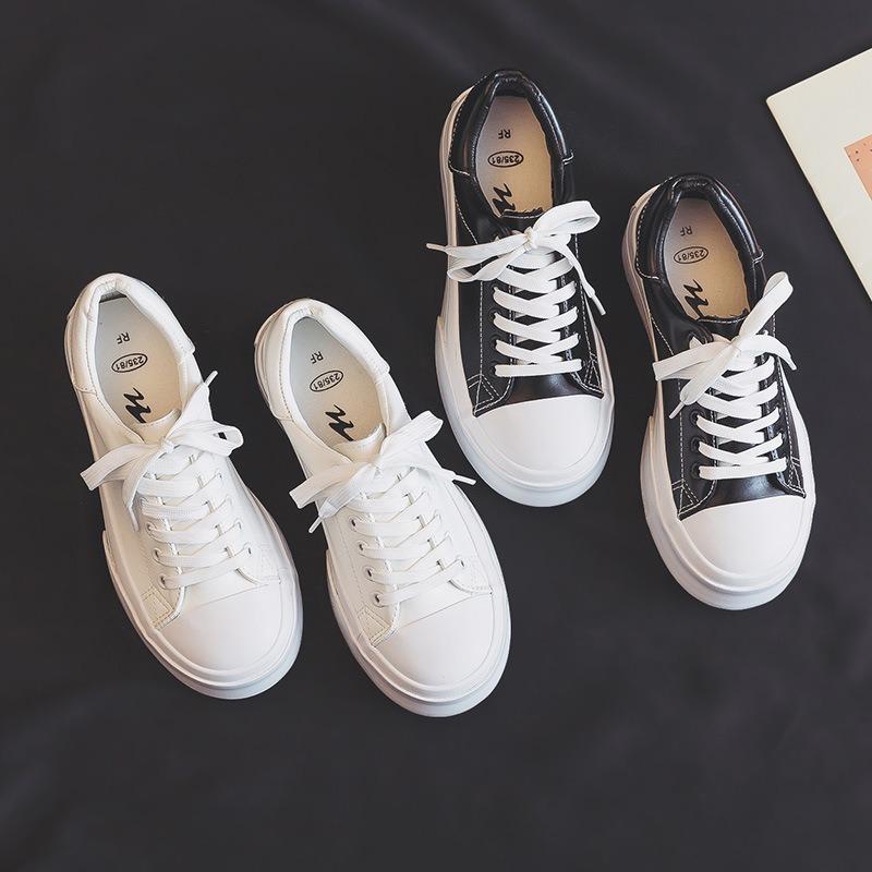 Jesienne nowe buty na grubej podeszwie podwyższające, urocze buty z dużą główką, studenckie casualowe małe białe buty, buty sportowe damskie