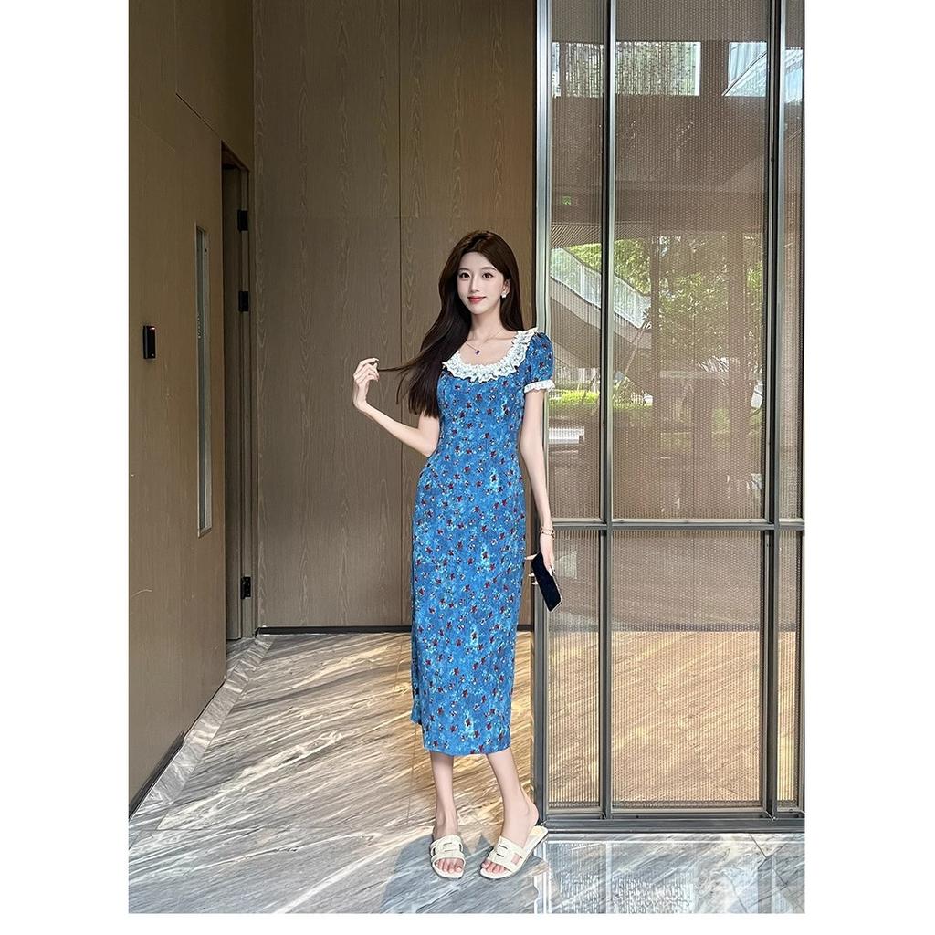 French retro waist floral dress women's summer niche design sense square neck lace edge beautiful holiday style dress