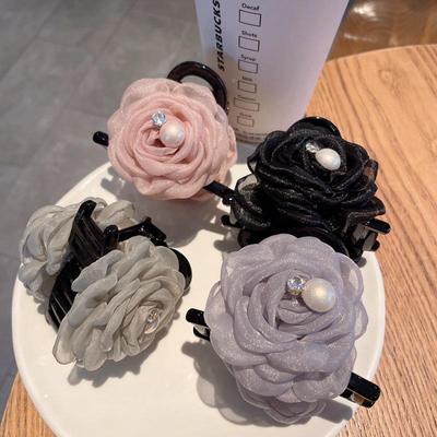 Středně velký žraločí sponka do vlasů s kamélií pro dámy - Vlasová spona a ozdoba hlavy