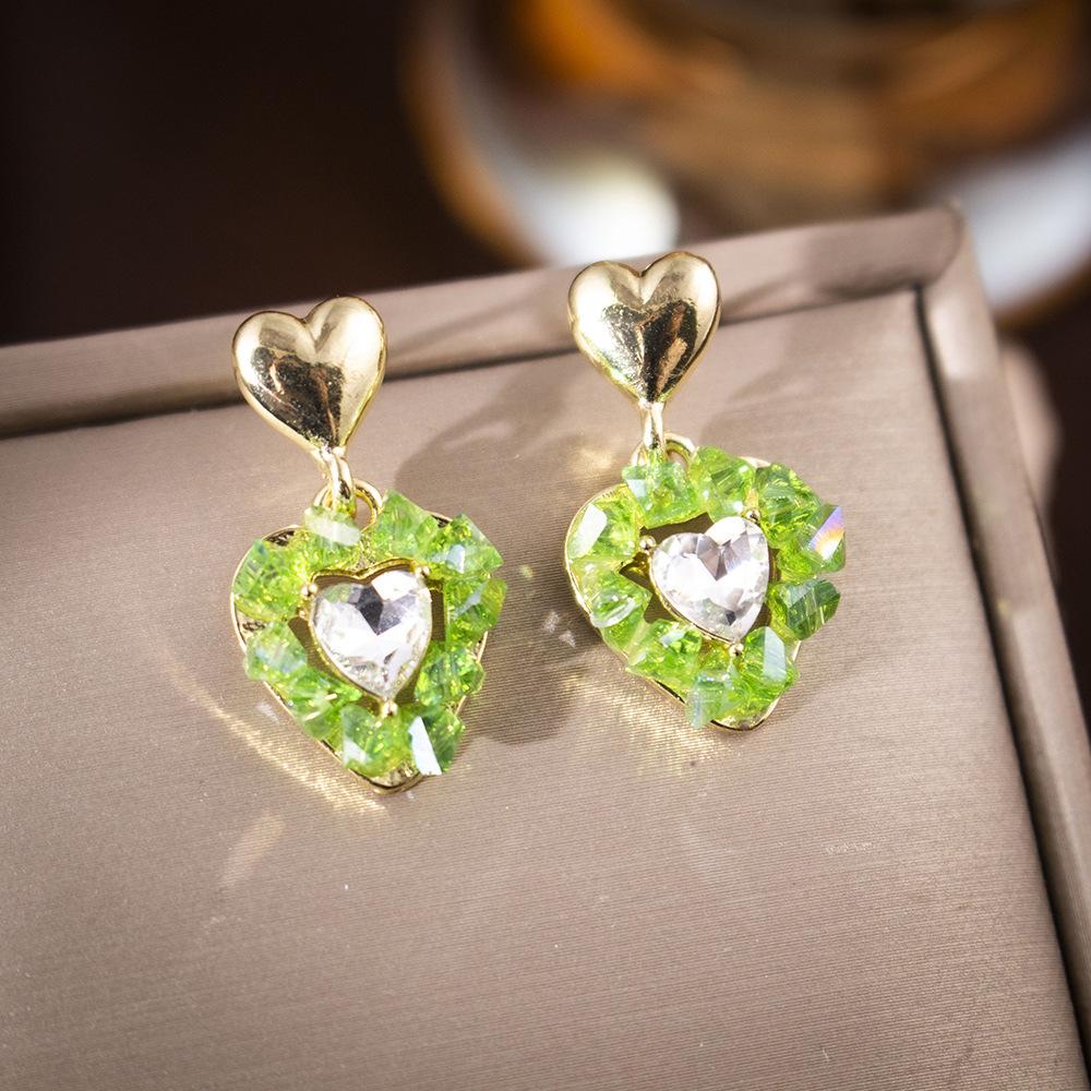 

Diamond Love Stud Earrings Mori Small Fresh Fashionable Versatile Earrings Niche Light Luxury High-end Earrings