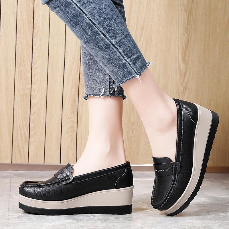 Ladies Platform Loafers Casual Elegant Black Leather Women Thick Sole Shake Shoe Plus Size