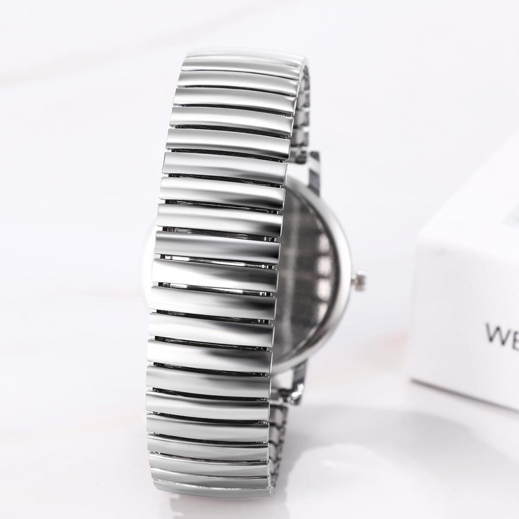 Couple Watches, Fashionable Heart Analog Display, Free Size, Quartz Movement, Casual Business Style, Accessory for Couples - Ideal for Birthdays,