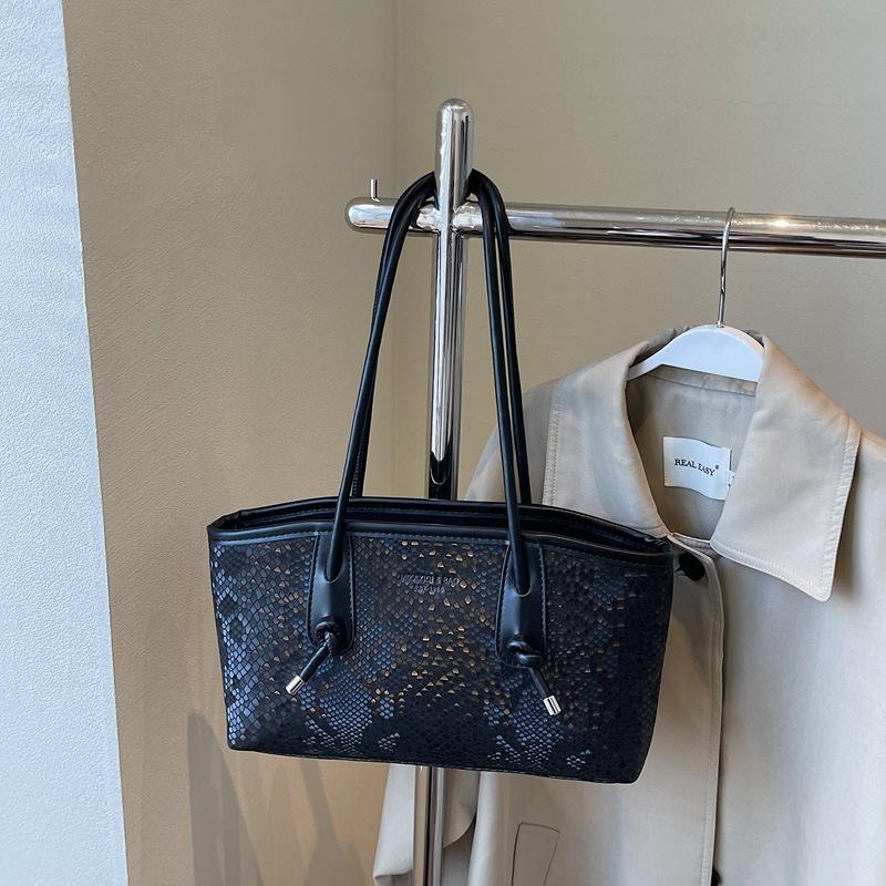Premium foreign gas bag women's large capacity 2025 new niche summer snakeskin pattern shoulder underarm bag tote bag