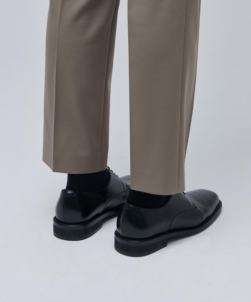 MUSINSA STANDARD Wool Blend Relaxed Tapered Hidden Banding Crop Slacks [Dusty Beige]