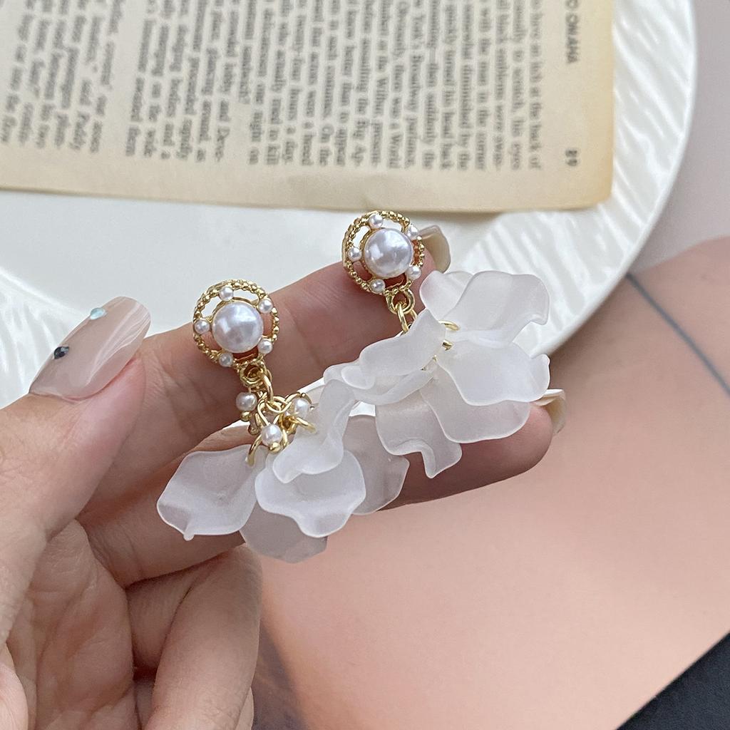 Dongdaemun Tulip Petal Earrings Premium Butterfly Flower Stud Earrings Sweet Small Fresh Flower Earrings