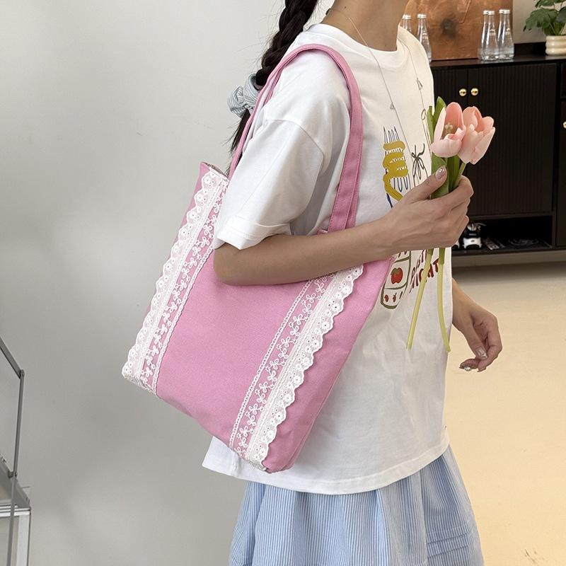 Simple and Large-capacity Pleated Bag One-shoulder Stylish and Fashionable Tote Commuter Lace-trimmed Bag