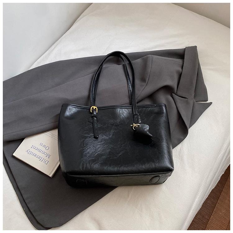 Fashion Maillard large-capacity tote bag women's 2025 new autumn retro texture commuter bag women