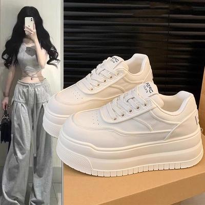Thick-soled Little White Shoes for Women and Small People To Increase Their Height. New Student Leisure Sports Board Shoes In Spring and Autumn