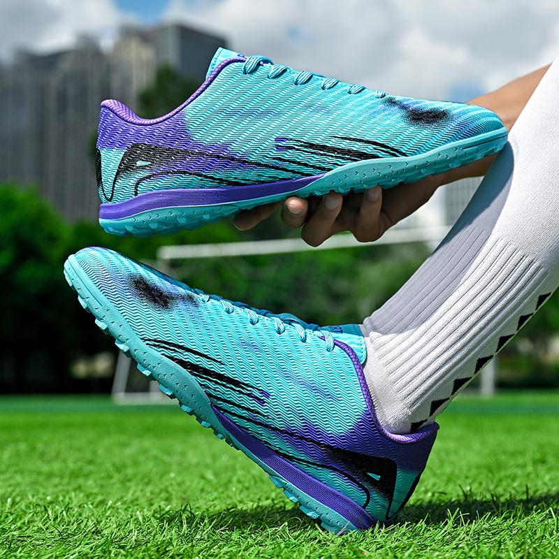 Professional Soccer Shoes Men Anti-slip Training Breathable Lace-up New Football Boots Wear-resistant Comfortable Men Sports