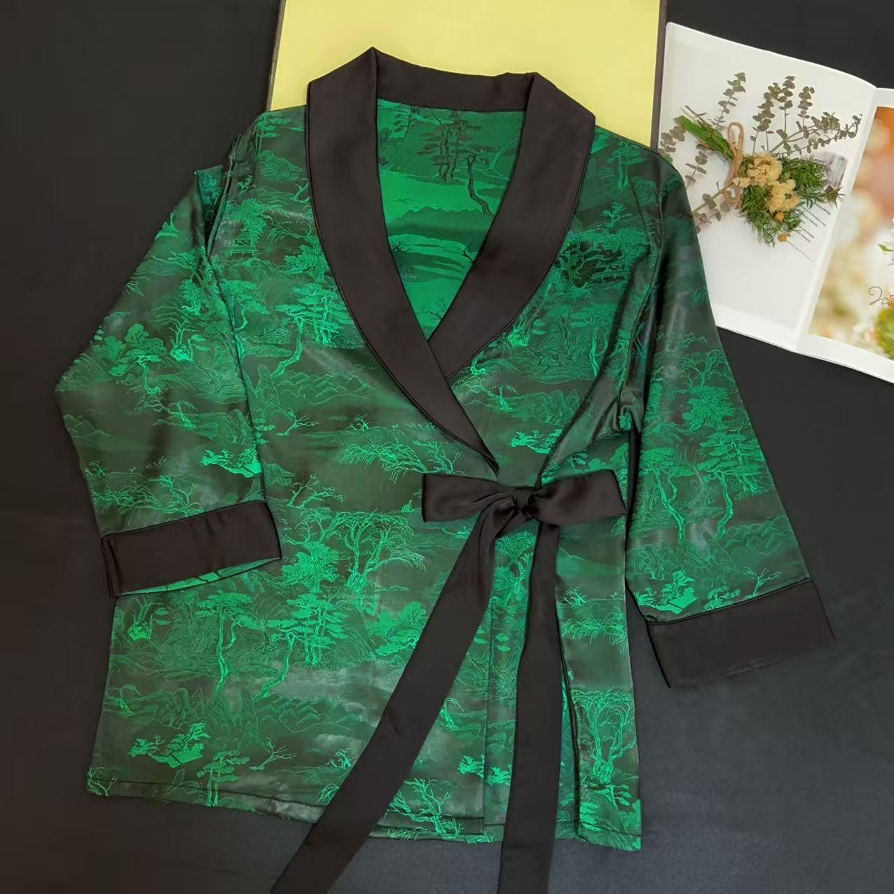 

Роскошный зеленый жаккардовый пижамный комплект из ледяного шелка Douyin Medium темно-зеленого