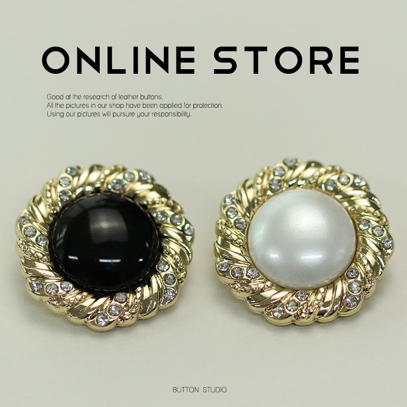 Xiaoxiang Celebrity Style Metal Diamond Pearl Button Tweed Jacket Coat Button Sweater Women'S Clothing Decorative Button