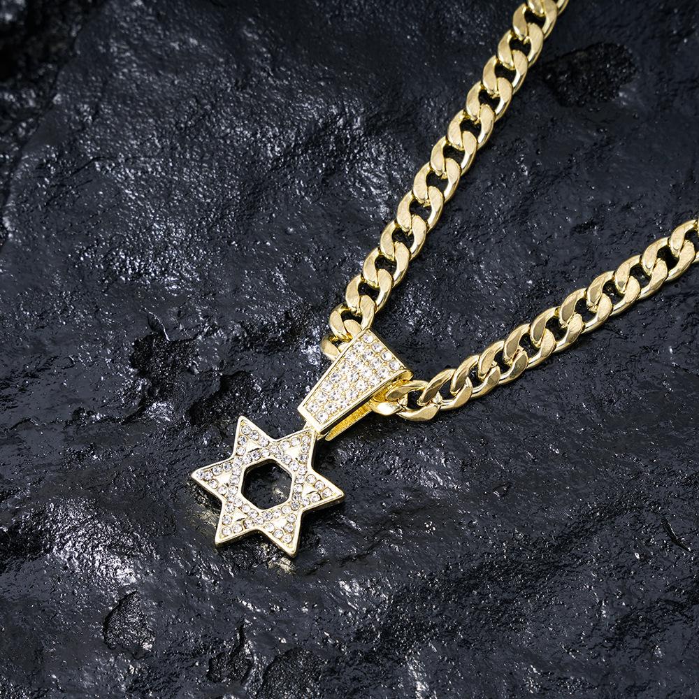 Versatile Punk Style Rhinestone-Inlaid Hip Hop Star Pendant Necklace in Zinc Alloy