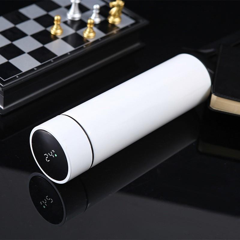 Smart termosmugg i 304 rostfritt stål: Dubbelväggig vakuumdesign med temperaturdisplay, idealisk för affärs- och kontorsbruk, anpassningsbar logotyp.